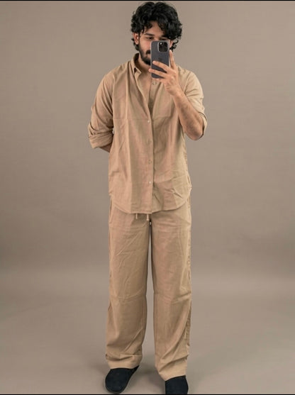 The Crowned Men Linen Pair