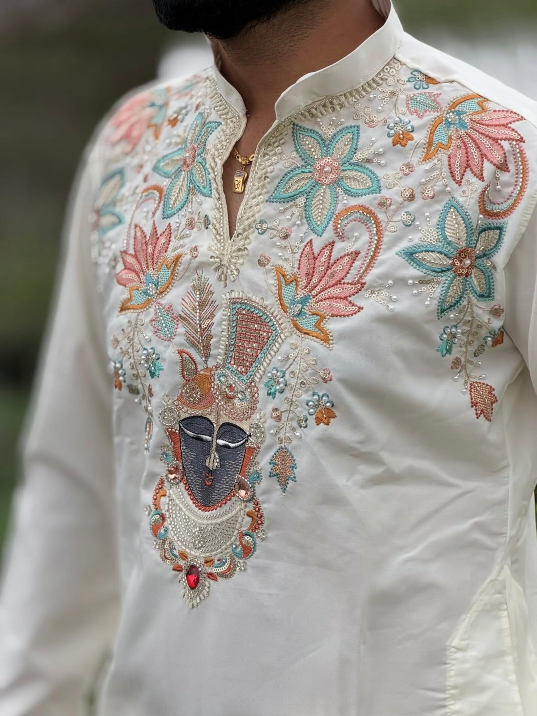 Embroidered Ethnic Kurta