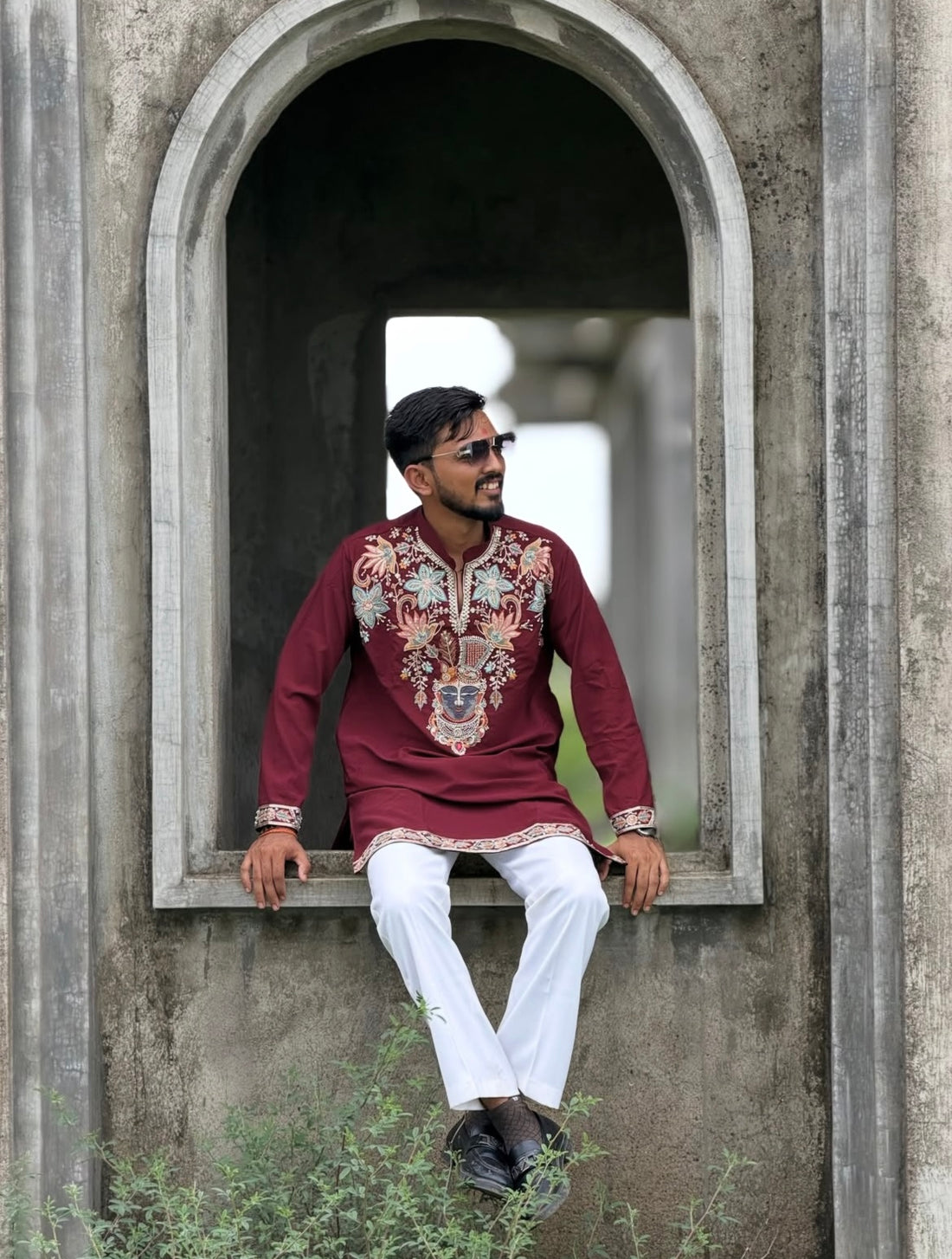 Embroidered Ethnic Kurta