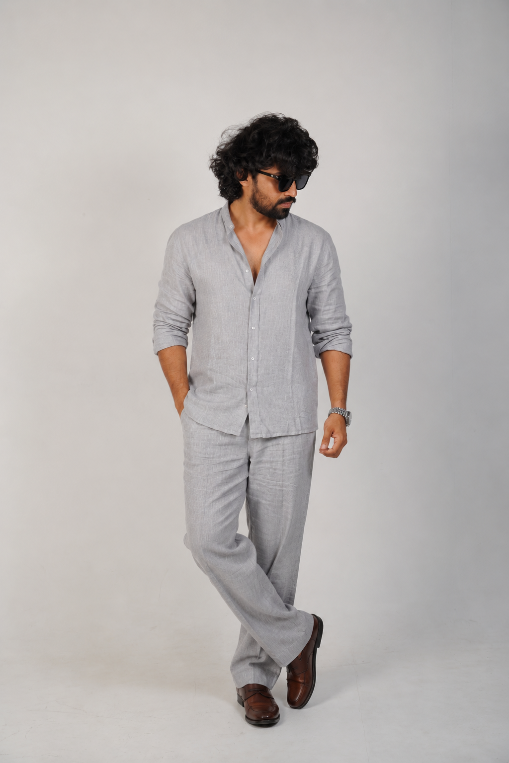 The Premium Edition Linen Pair