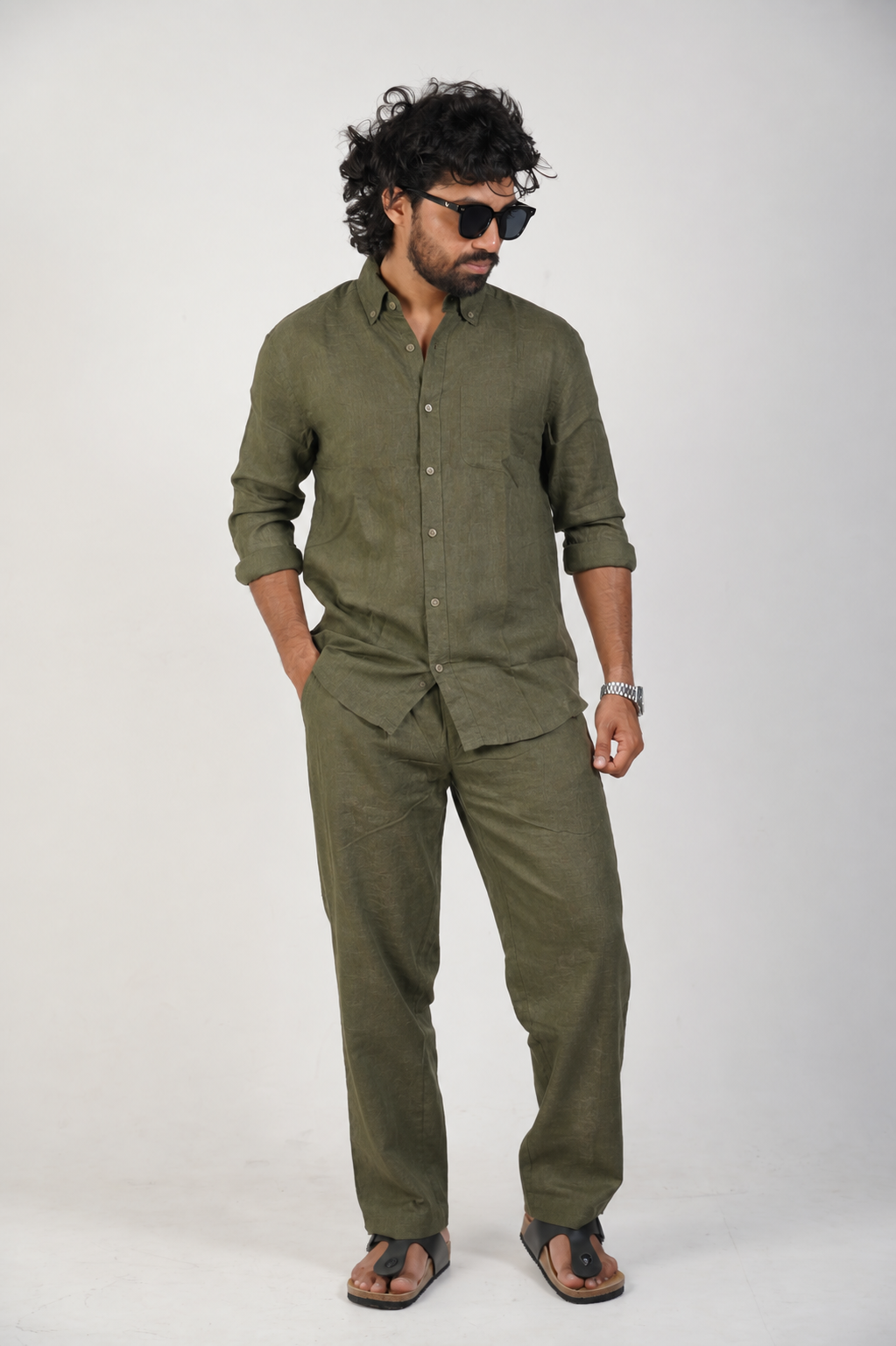 The Premium Edition Linen Pair